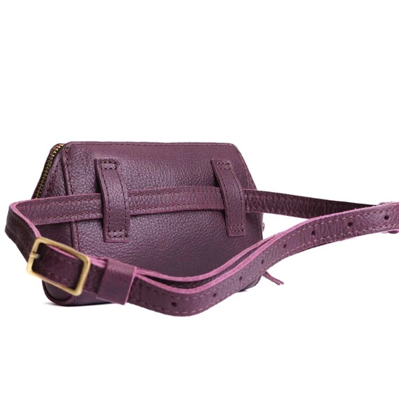 💜 Portland Leather Deep Purple Plum Crossbody Belt Bag 💜 - Picture 6 of 12